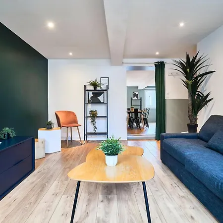 Centre - Superbe Appart. Avec Terrasse ! * Лилль