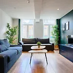 Centre - Superbe Appart. Avec Terrasse ! ליל