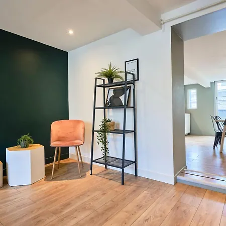 Centre - Superbe Appart. Avec Terrasse !