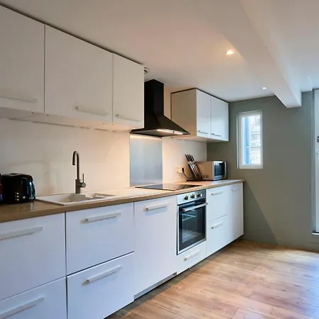 Apartment Centre - Superbe Appart. Avec Terrasse ! *